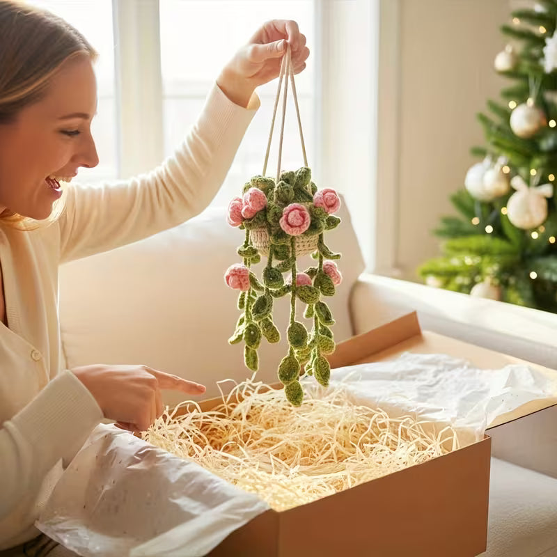 Crochet Hanging plant - Pink Flowers