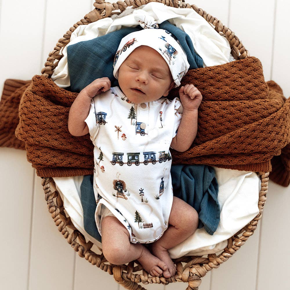 Trains Short Sleeve Organic Bodysuit: 3-6 Months (00)